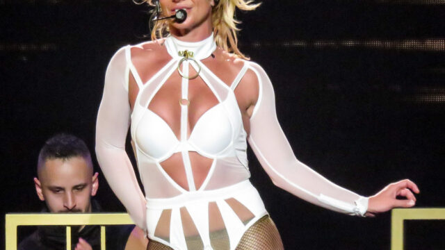 Britney spears returns to the stage for her 'piece of me' show